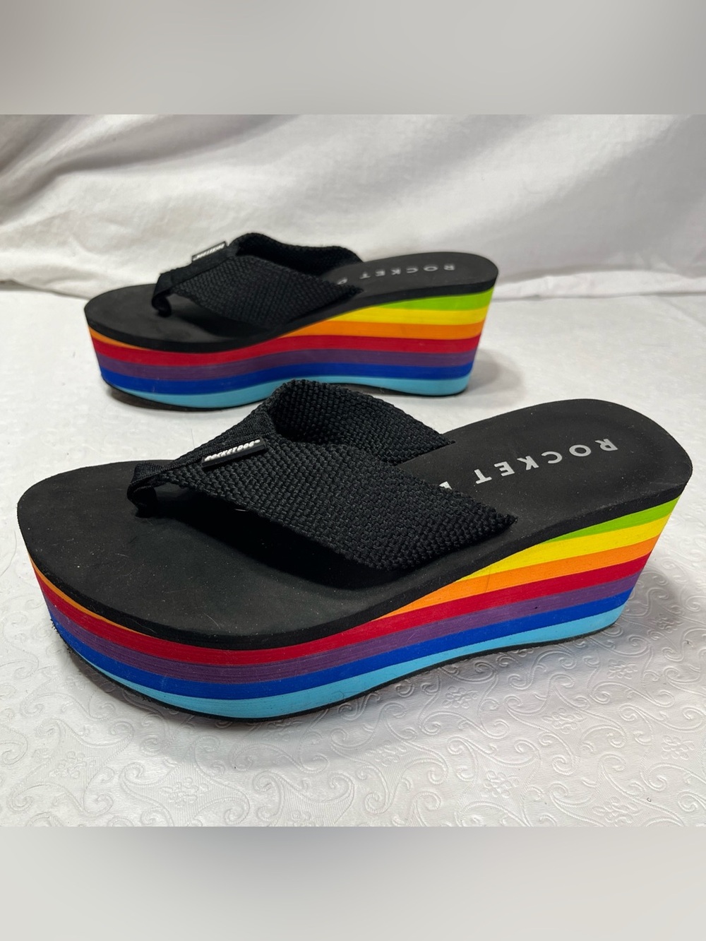 Rocket Dog Womens 10 Platform Thong Sandal Rainbow Black Slip On Shoes Gay Pride - Picture 15 of 16